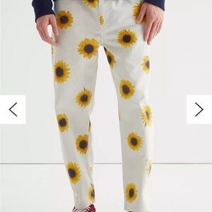 Urban Outfitters BDG Bow Fit Sunflower jean
